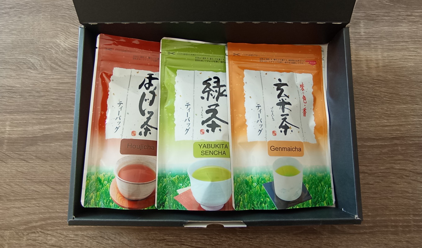 Tea bag gift box — Hojicha, Yabukita Sencha and Genmaicha — product