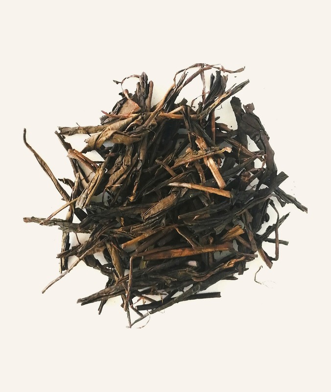Roasted hojicha leaves